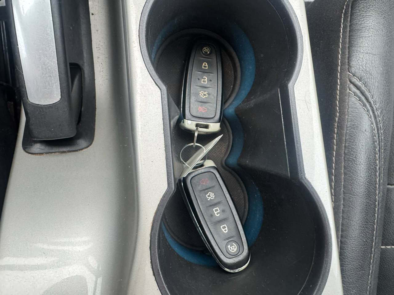 Used 2013 Ford C-MAX Energi SEL image 23