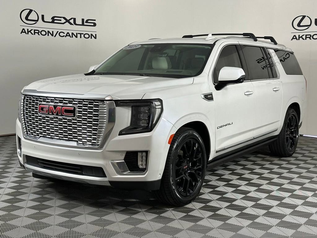 Used 2023 GMC Yukon XL Denali w/ Denali Reserve Package AWD/4WD image 11