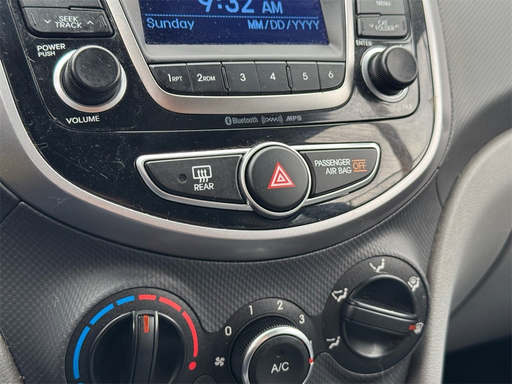 Used 2015 Hyundai Accent Sport image 27