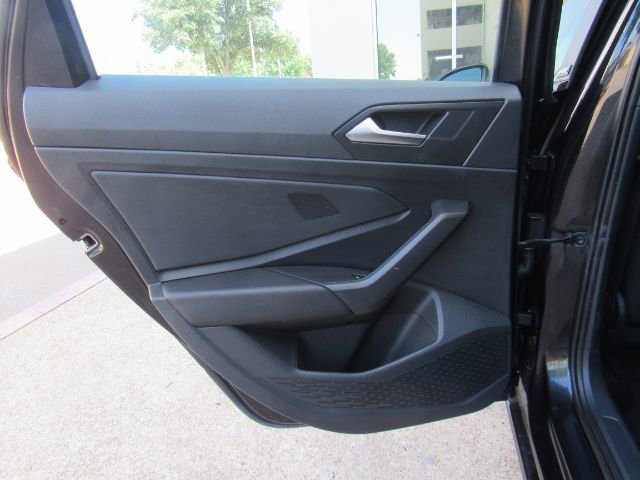 Used 2023 Volkswagen Jetta Sport image 14