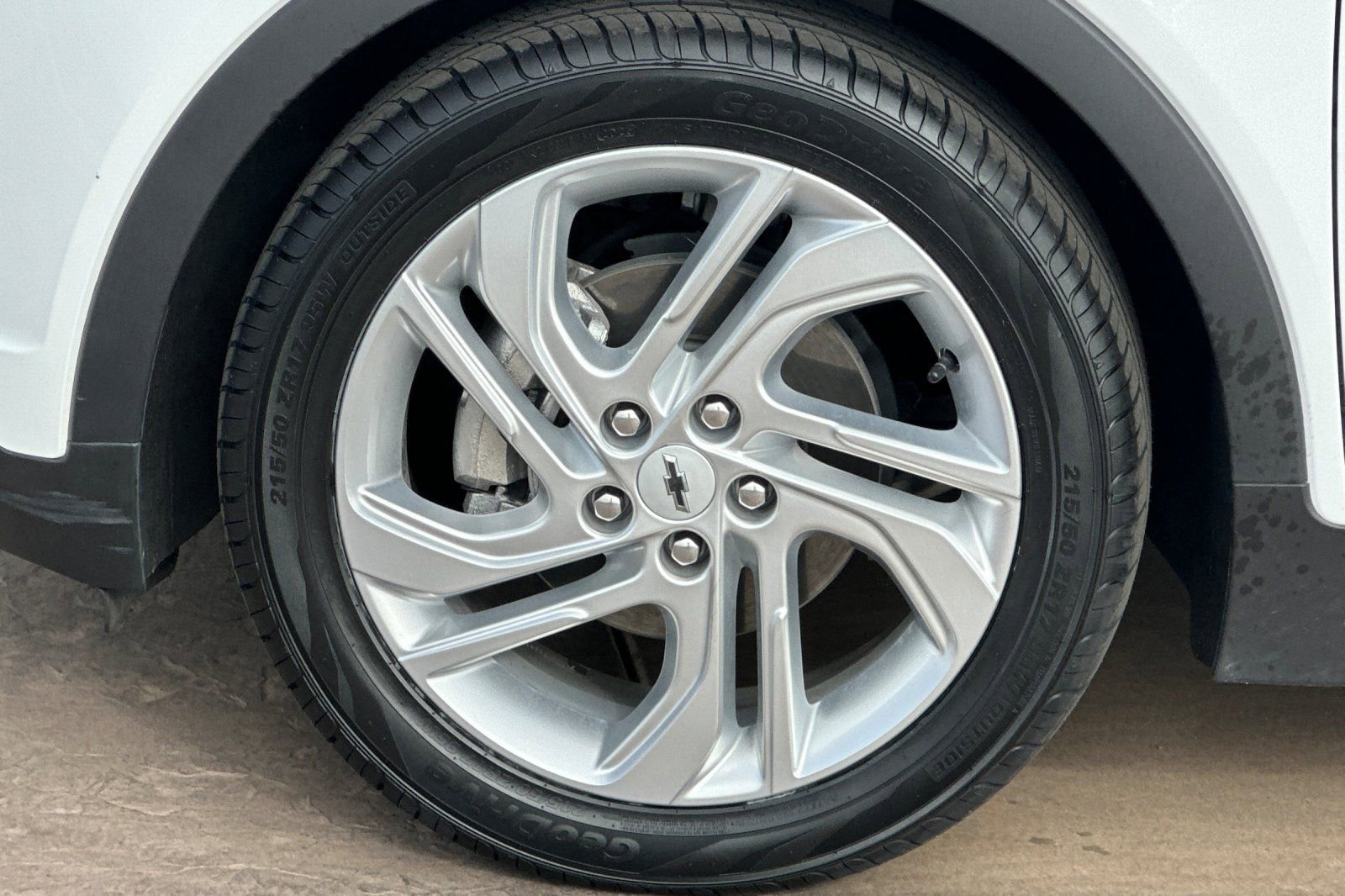 Used 2022 Chevrolet Bolt LT image 31