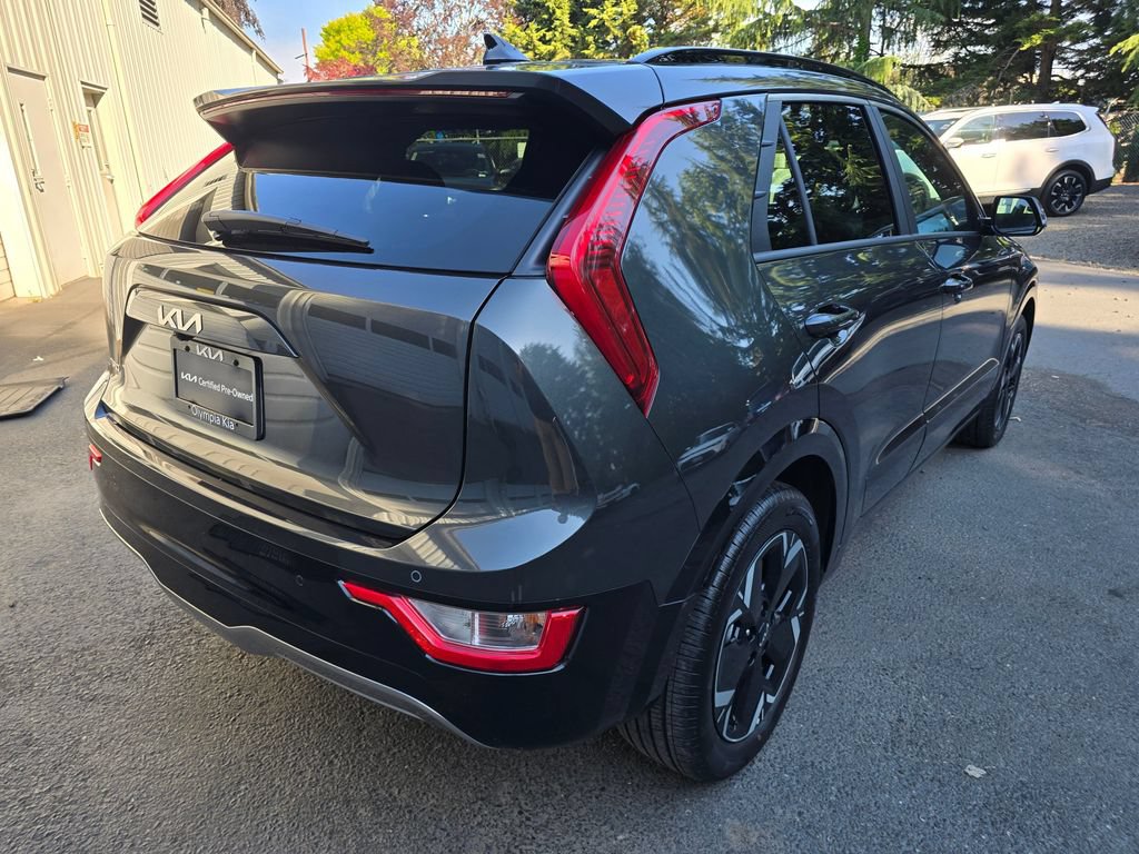 Certified 2025 Kia Niro Wind w/ Wind Preserve Package FWD image 4