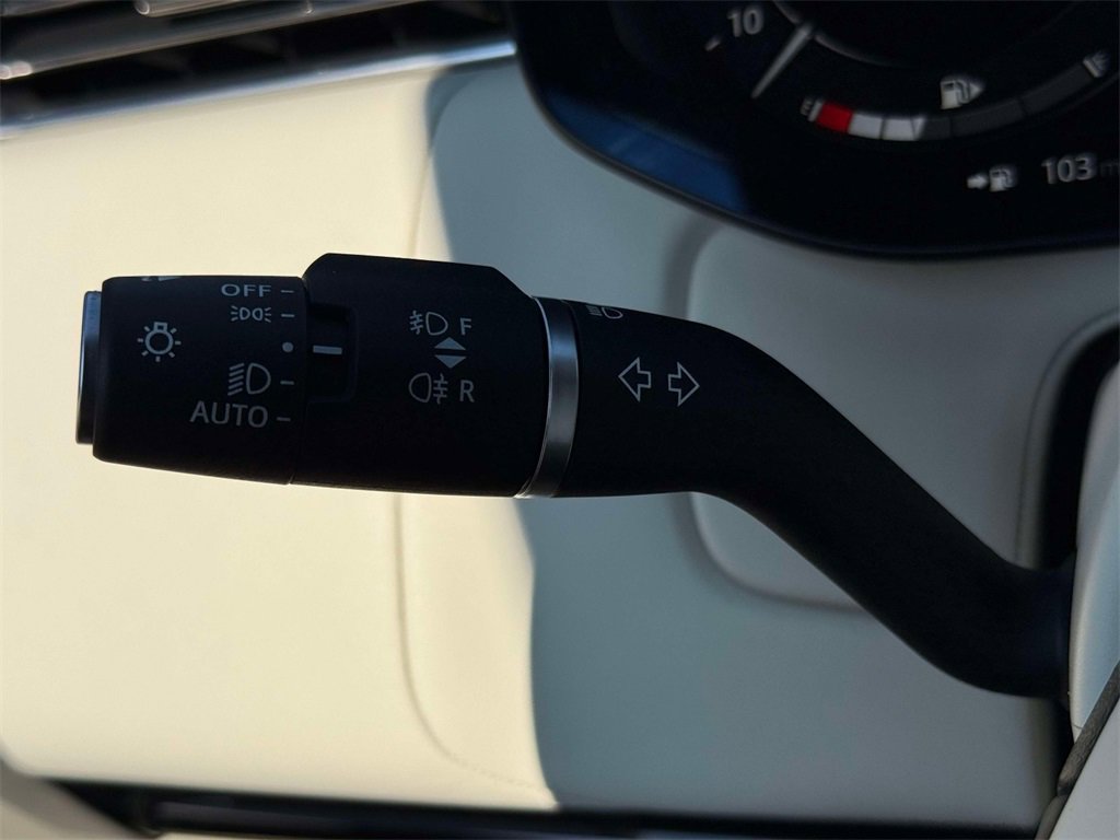 Used 2023 Land Rover Range Rover SE image 29