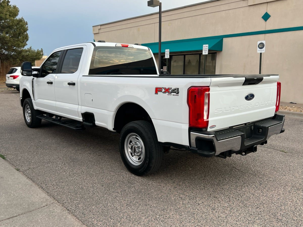 Used 2023 Ford F250 XL w/ FX4 Off-Road Package AWD/4WD image 5