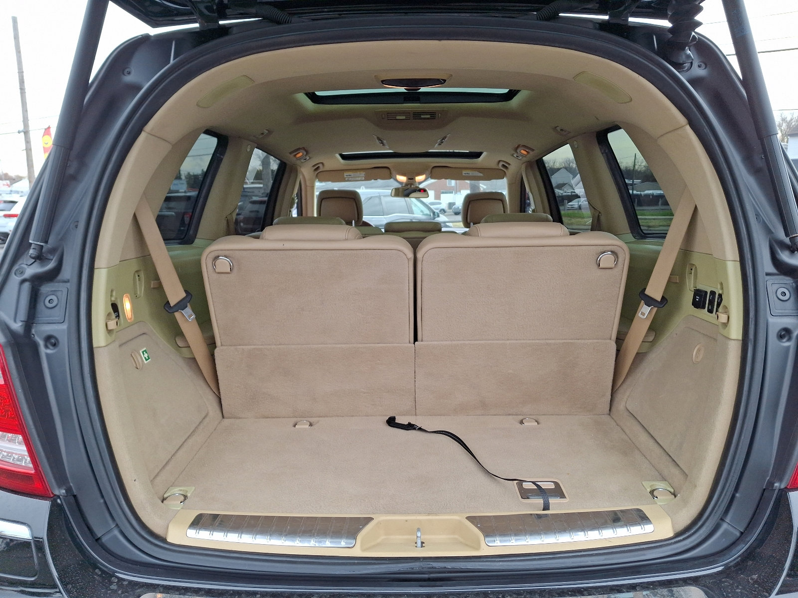 Used 2012 Mercedes-Benz GL 450 4MATIC image 30