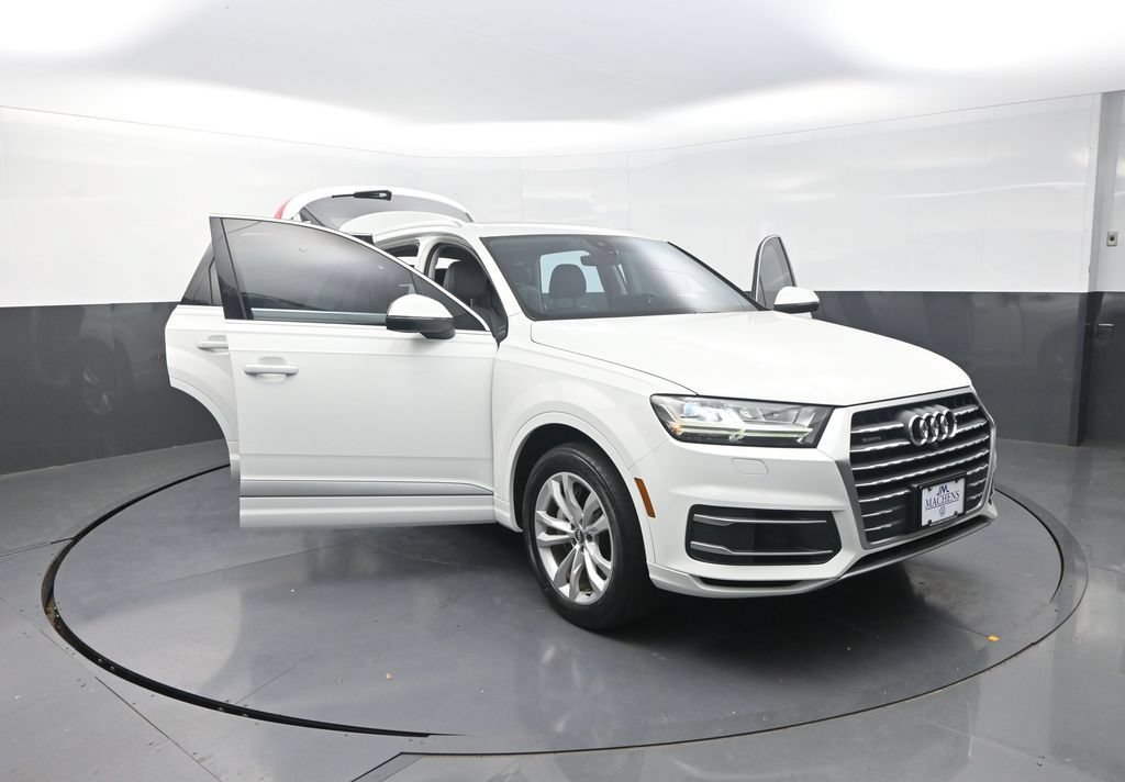 Used 2019 Audi Q7 3.0T Premium Plus AWD/4WD image 32