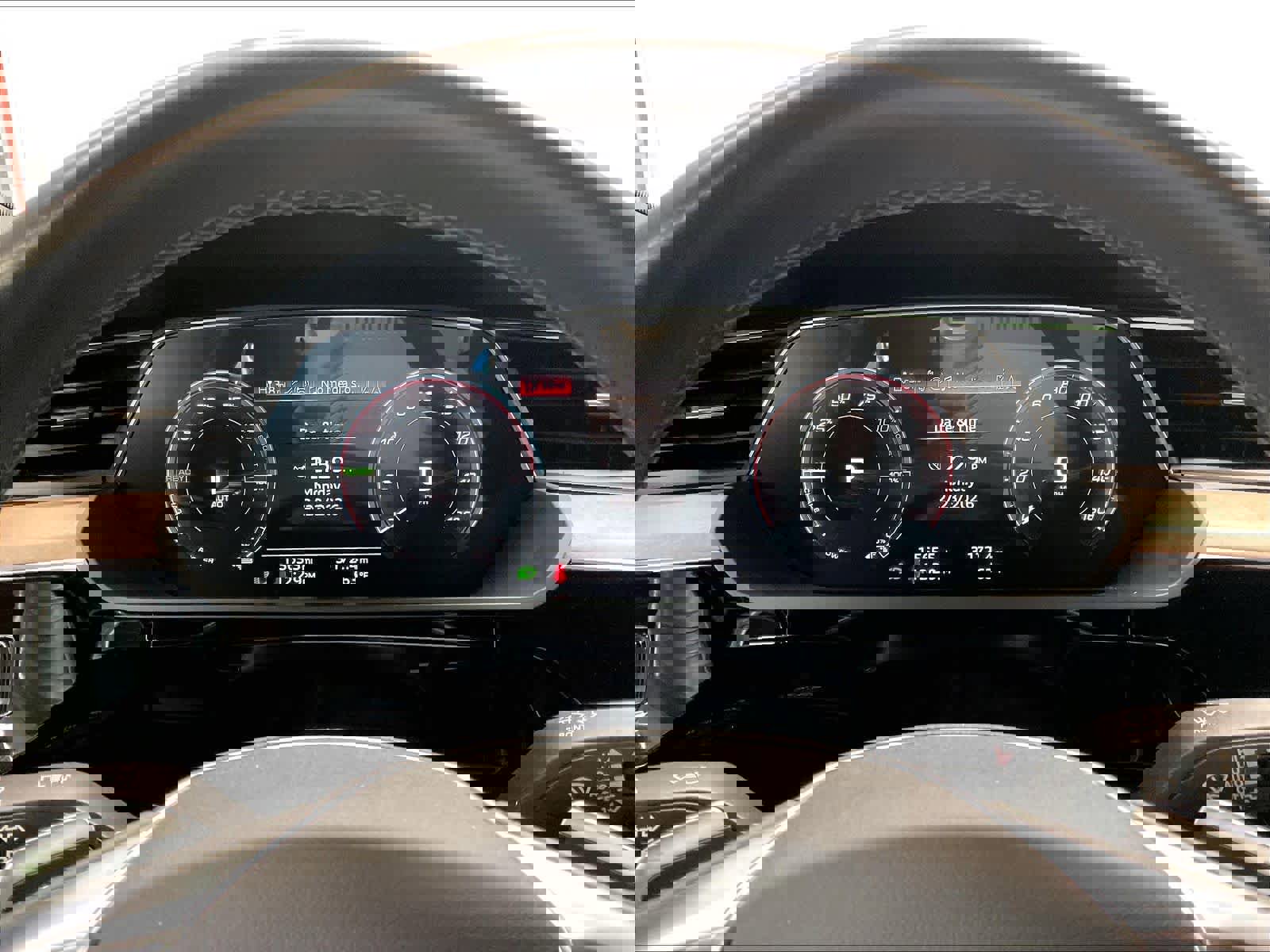 Certified 2024 Audi Q8 e-tron Premium Plus image 21