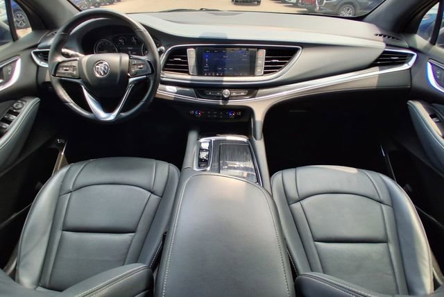 Used 2024 Buick Enclave Essence w/ Sport Touring Edition FWD image 12