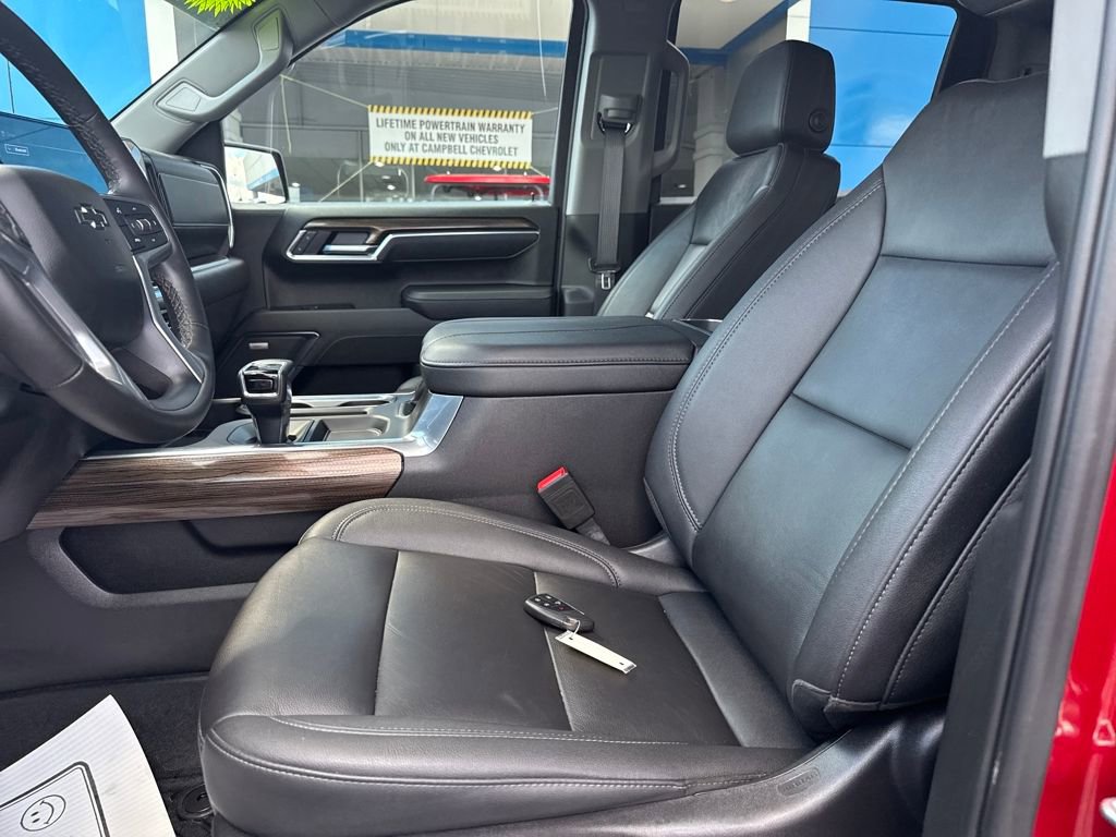 Used 2025 Chevrolet Silverado 1500 LT Trail Boss w/ Convenience Package II image 11