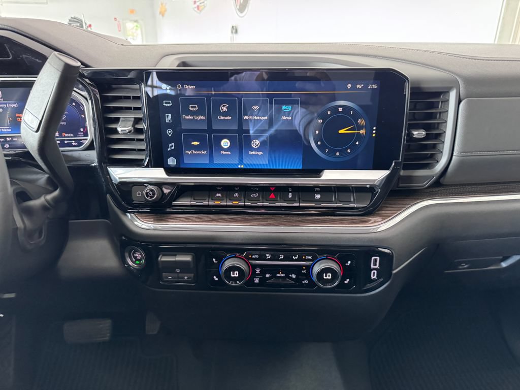Certified 2024 Chevrolet Silverado 1500 RST w/ Max Trailering Package AWD/4WD image 15