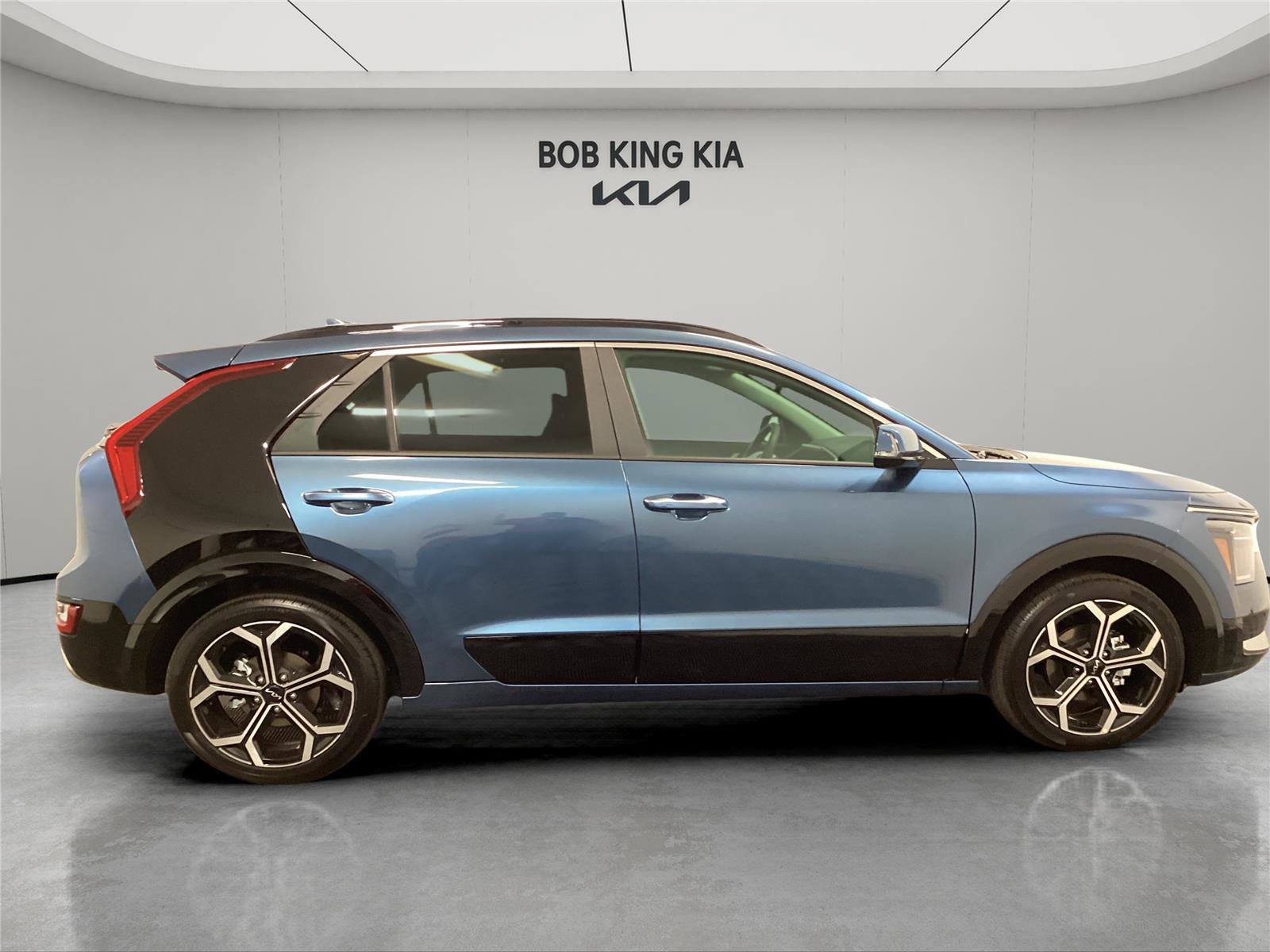 New 2026 Kia Niro SX Touring FWD image 6