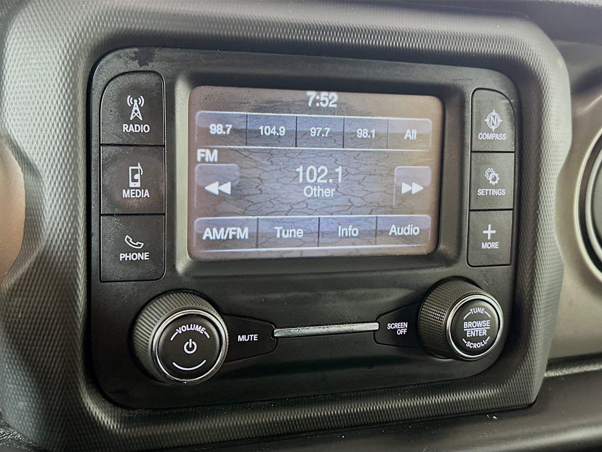 Used 2018 Jeep Wrangler Unlimited Sport S image 14