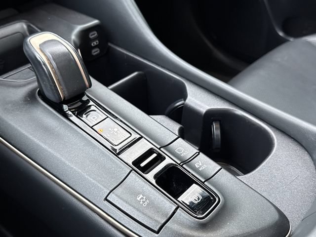 Used 2023 Toyota Crown AWD/4WD image 28