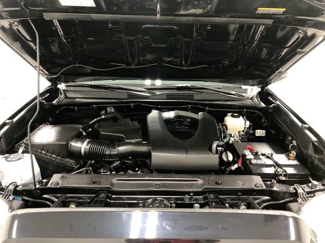 Used 2022 Toyota Tacoma TRD Off-Road w/ Technology Package AWD/4WD image 23