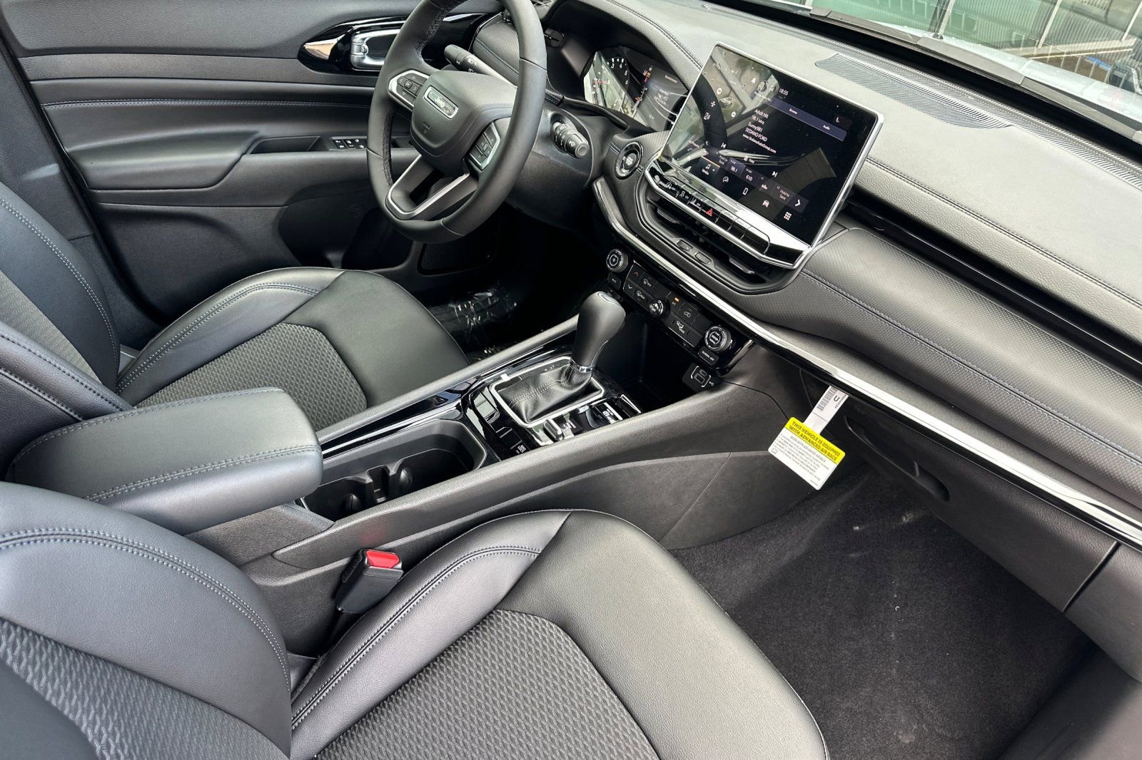 New 2026 Jeep Compass Latitude AWD/4WD image 13