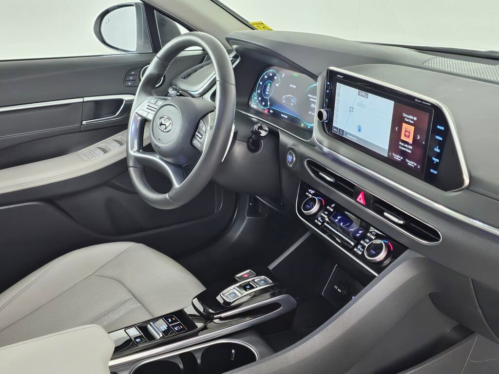 Used 2023 Hyundai Sonata Limited w/ Cargo Package image 41