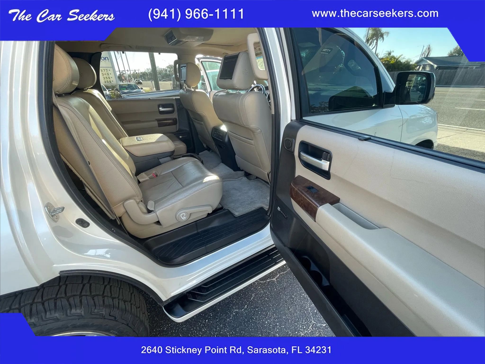 Used 2010 Toyota Sequoia Platinum image 9