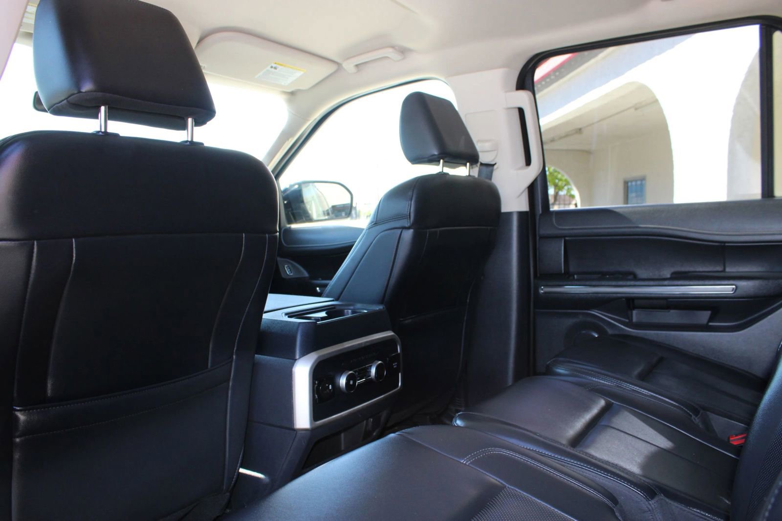 Used 2023 Ford Expedition Max XLT image 14