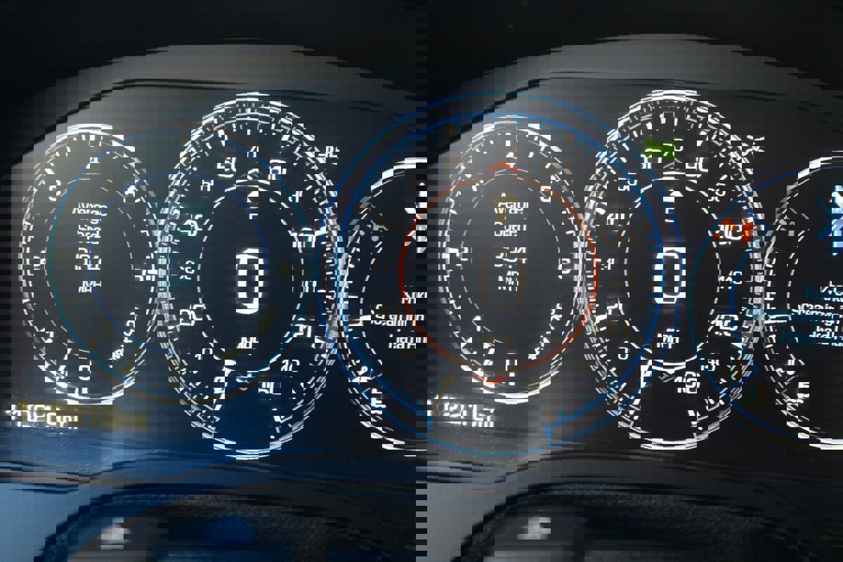 Used 2015 Cadillac Escalade ESV Premium image 34