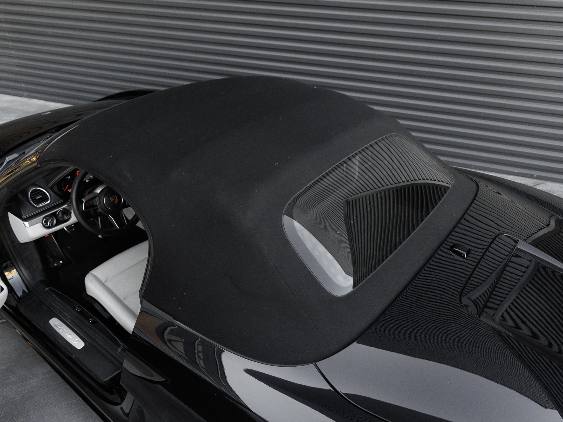 Certified 2025 Porsche 718 Boxster S RWD image 13