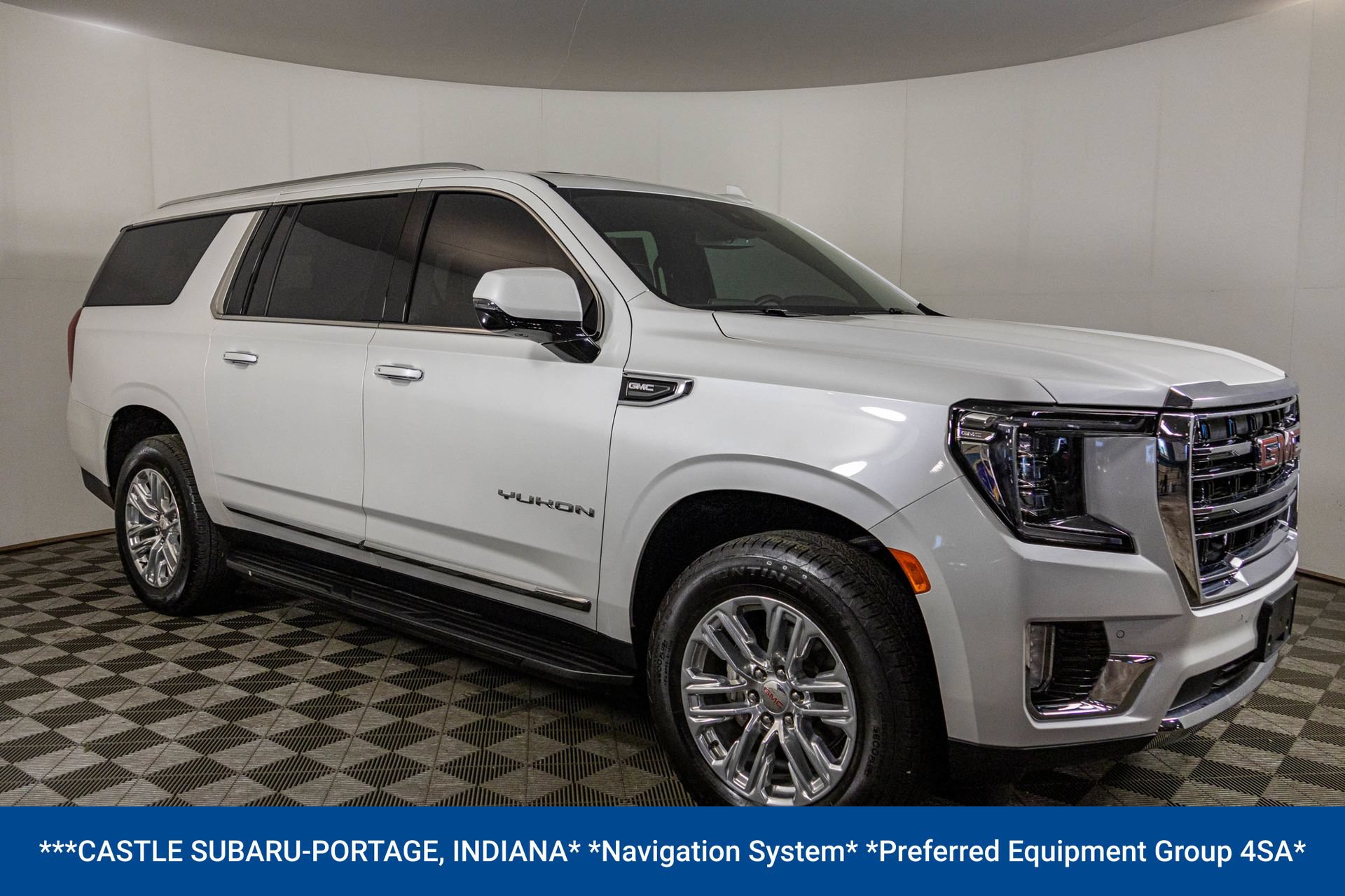 Used 2024 GMC Yukon XL SLT w/ SLT Luxury Package AWD/4WD image 19
