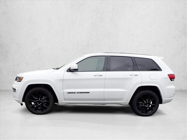Used 2019 Jeep Grand Cherokee Altitude AWD/4WD image 12