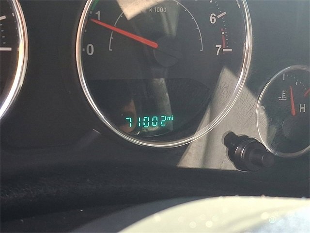 Used 2018 Jeep Wrangler Unlimited Sahara w/ Connectivity Group image 21