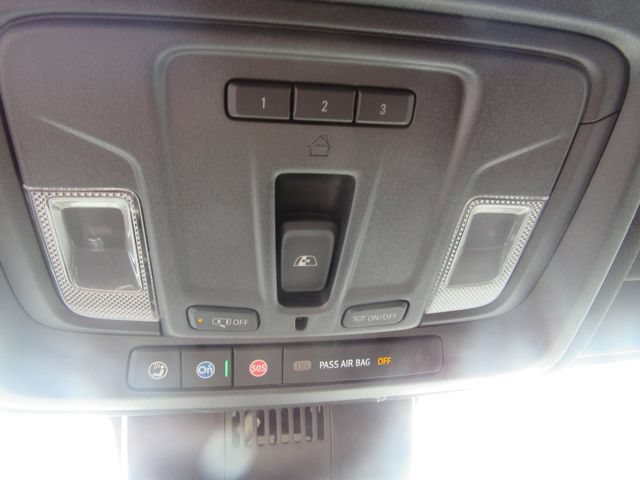 Used 2026 GMC Sierra 3500 AT4 w/ Technology Package AWD/4WD image 32