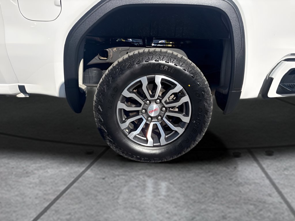 Used 2022 GMC Sierra 1500 AT4 w/ AT4 Premium Package AWD/4WD image 34