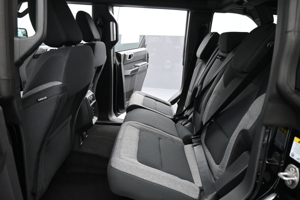 New 2026 Ford Bronco 4-Door AWD/4WD image 16