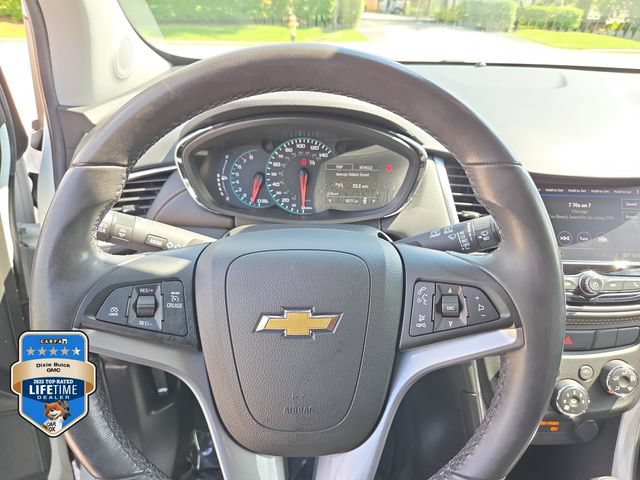 Certified 2022 Chevrolet Trax LT w/ LT Convenience Package FWD image 21