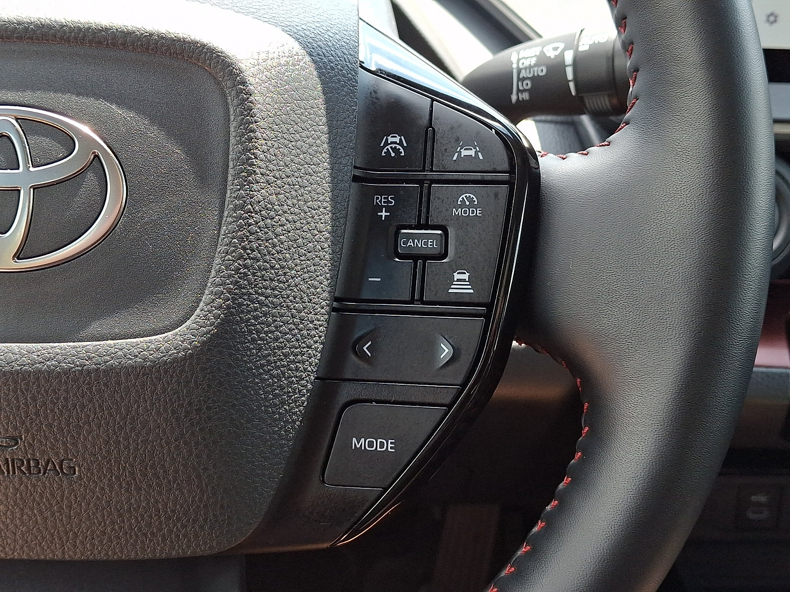 Used 2024 Toyota Prius Prime FWD image 20