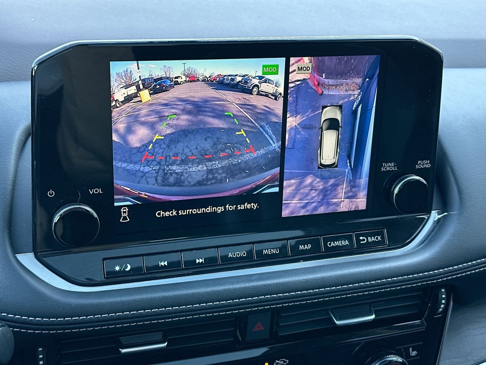 Used 2021 Nissan Rogue Platinum image 24