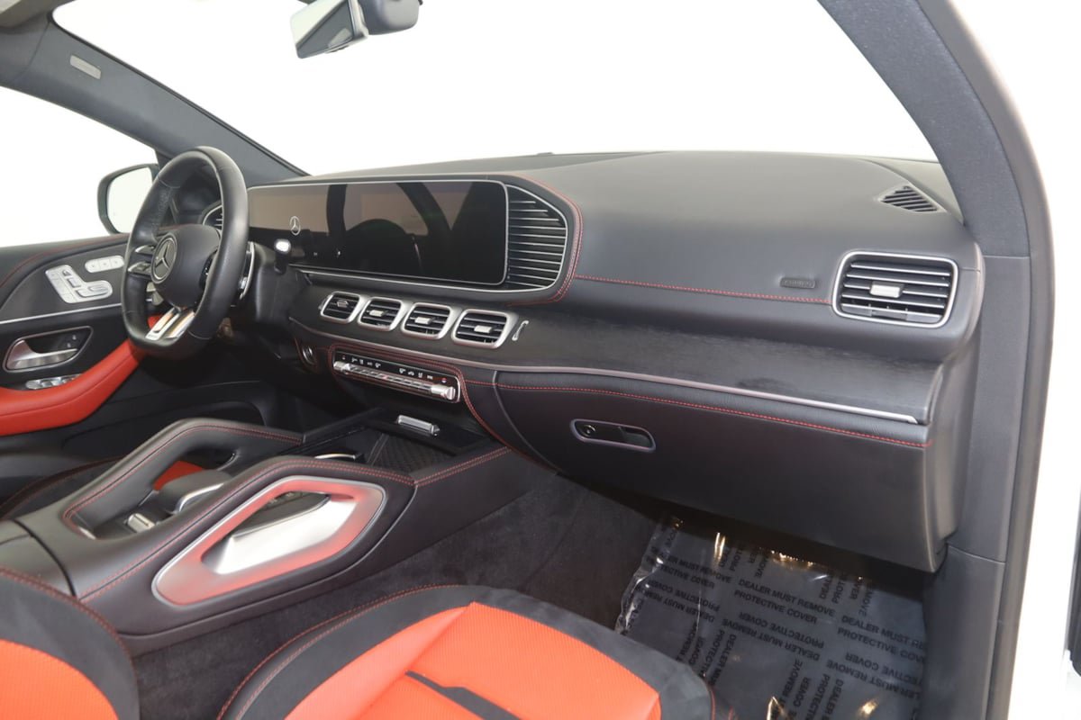 Used 2025 Mercedes-Benz GLE 53 AMG 4MATIC Coupe image 54