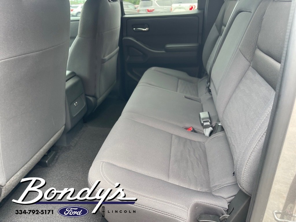 Used 2023 Nissan Frontier SV w/ Tow Package image 14