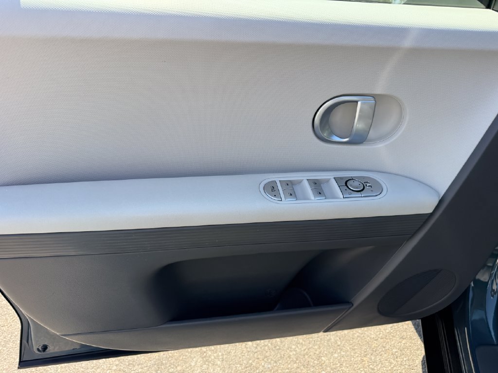 Certified 2024 Hyundai Ioniq 5 SE RWD image 21