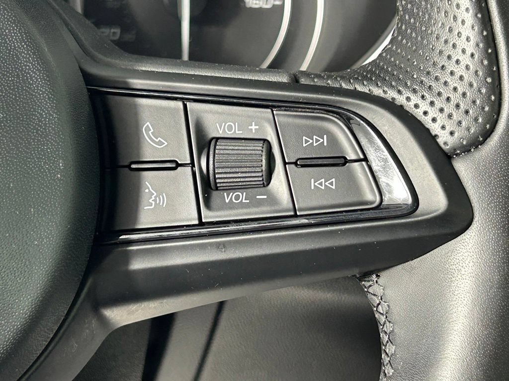 Used 2023 Alfa Romeo Stelvio Ti AWD/4WD image 28