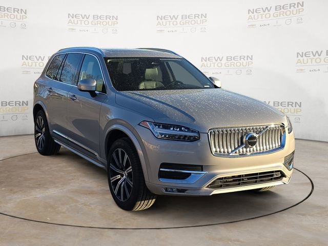 Certified 2025 Volvo XC90 B5 Core image 7