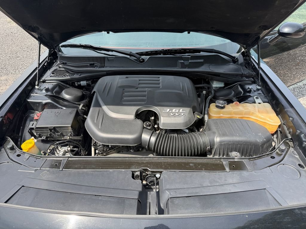 Used 2017 Dodge Challenger SXT RWD image 17