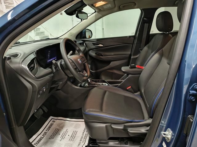 Used 2025 Buick Encore GX Sport Touring w/ Advanced Technology Package FWD image 10