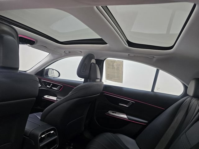 Used 2025 Mercedes-Benz E 350 Sedan image 31