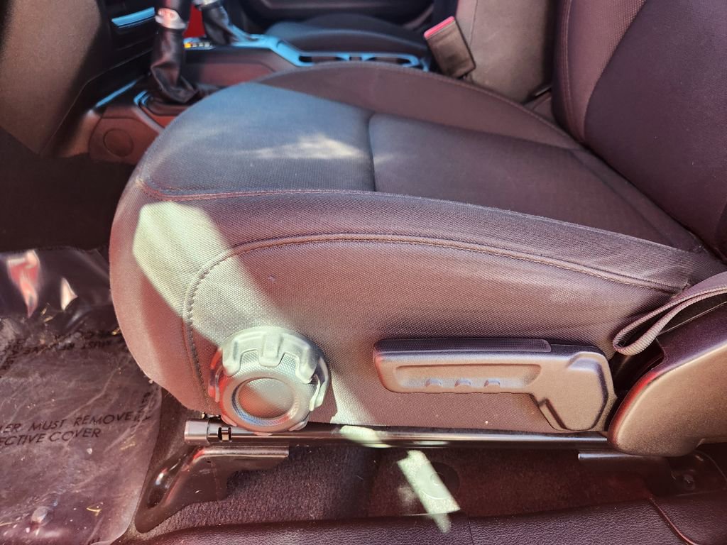 Used 2023 Jeep Gladiator Sport AWD/4WD image 18