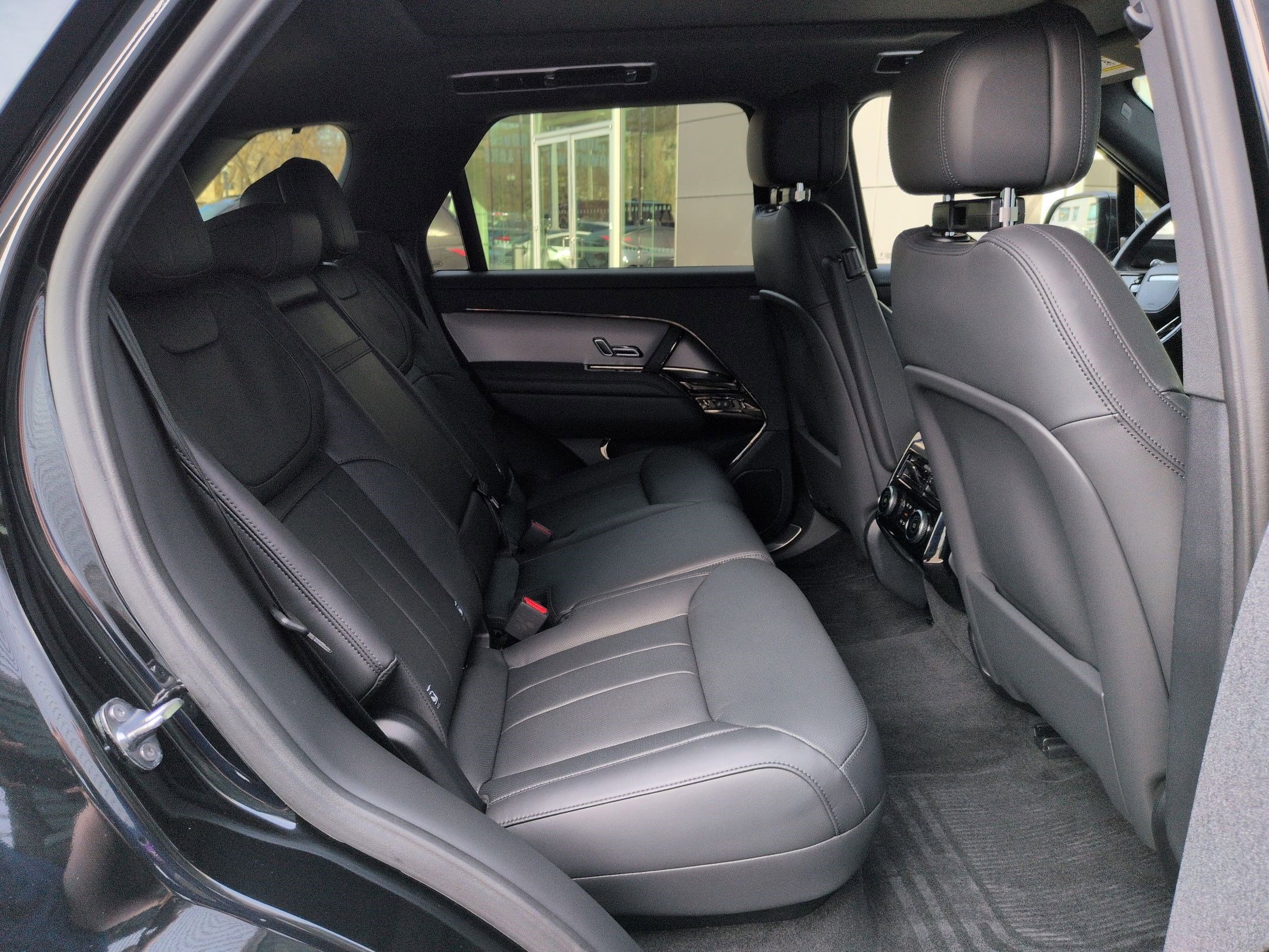 Used 2024 Land Rover Range Rover Sport Dynamic SE image 29