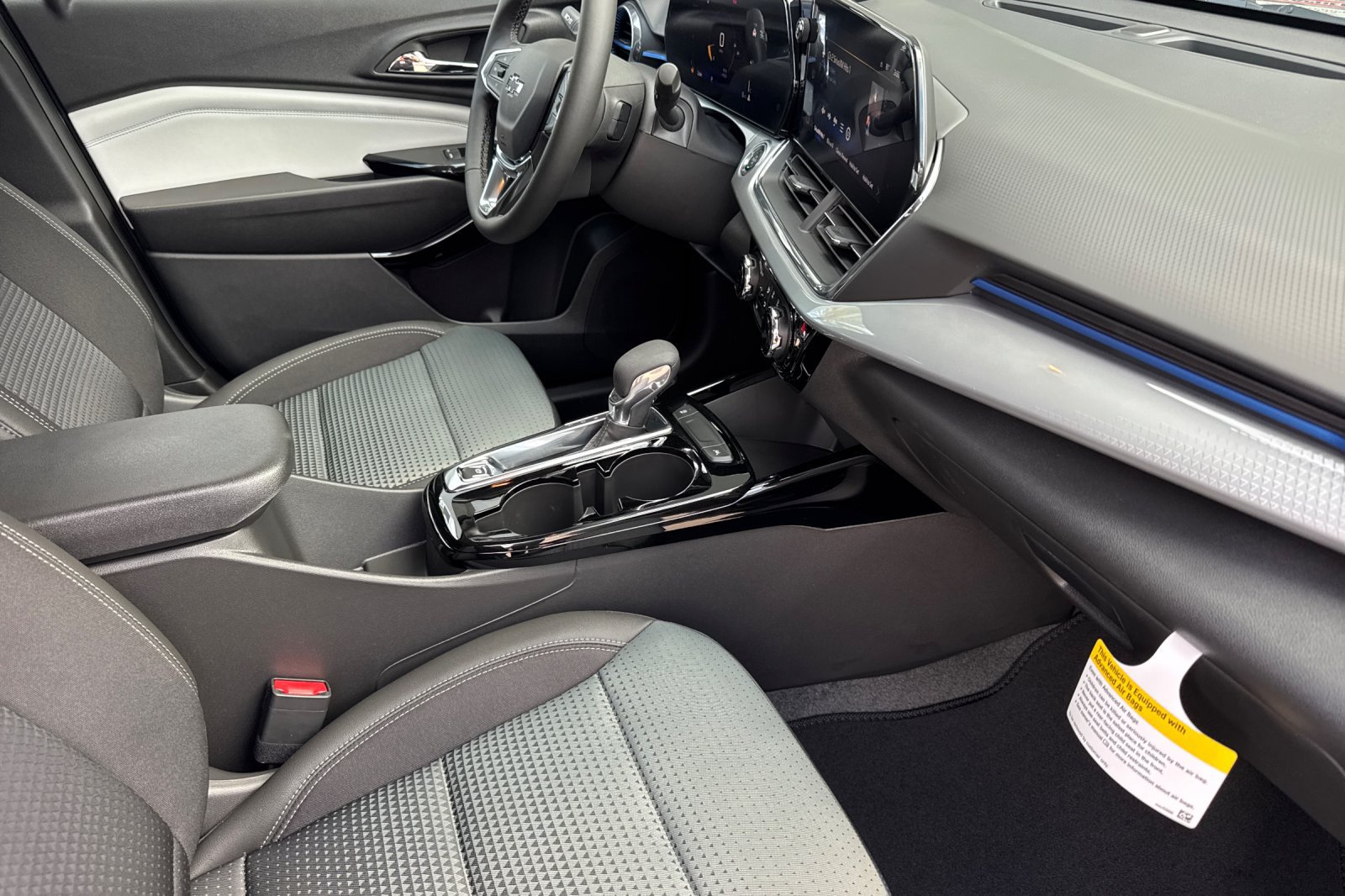New 2026 Chevrolet Trax LT w/ Driver Confidence Package FWD image 15