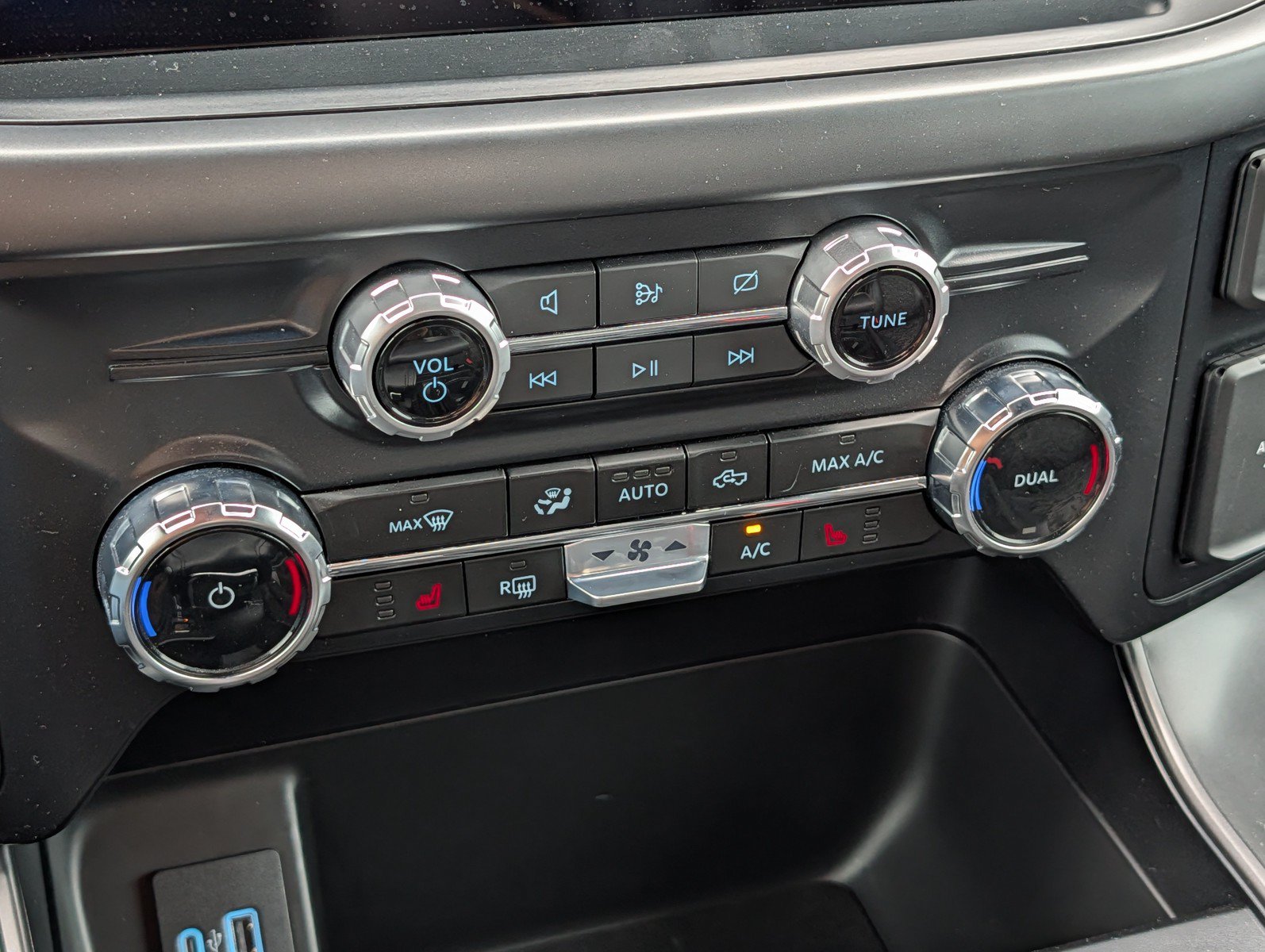 Used 2024 Ford F150 Tremor w/ Tow/Haul Package AWD/4WD image 22