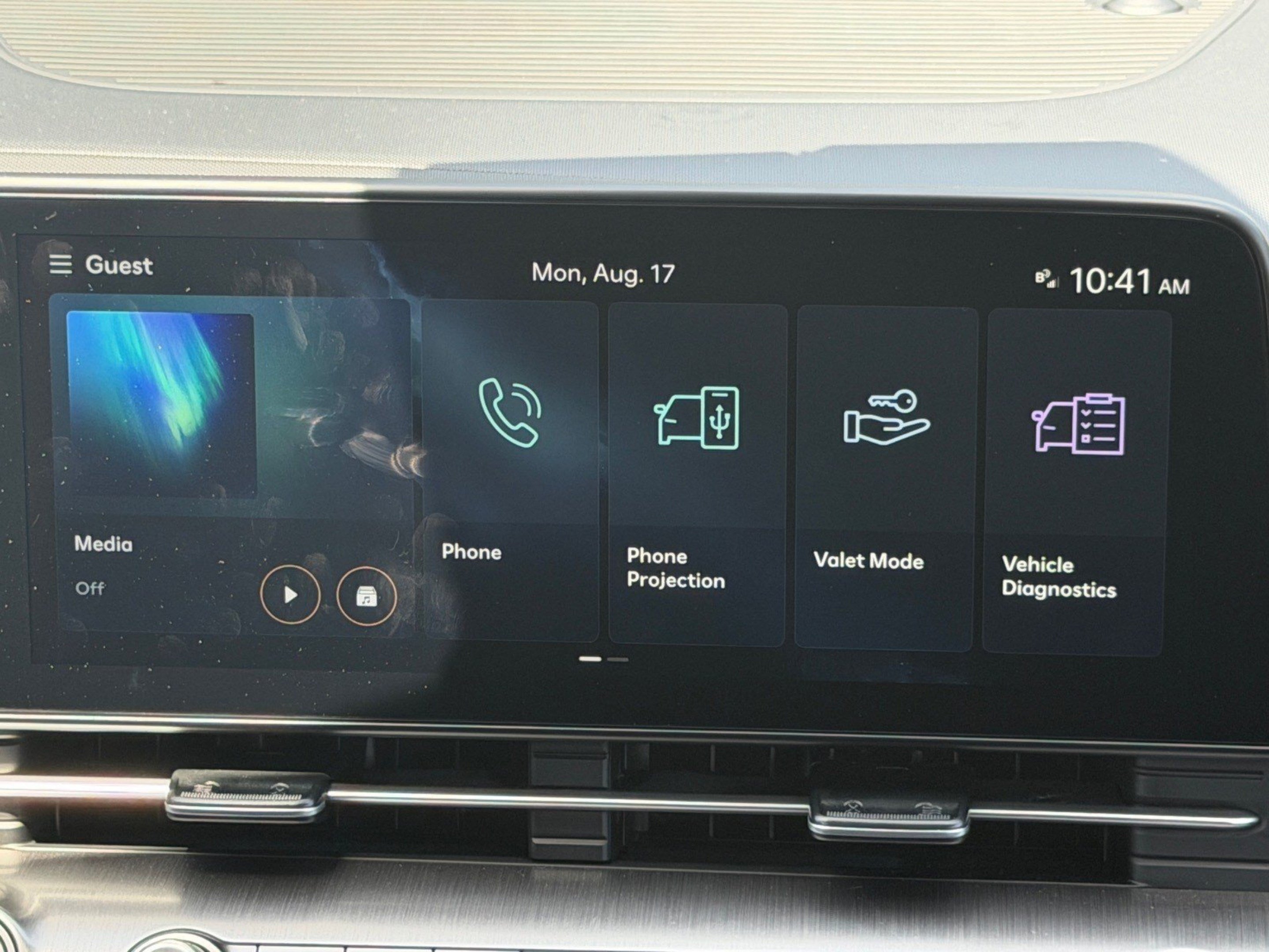 Used 2025 Hyundai Kona SEL FWD image 21