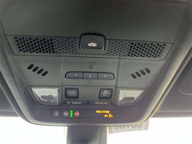 Used 2020 Cadillac XT5 Premium Luxury image 30