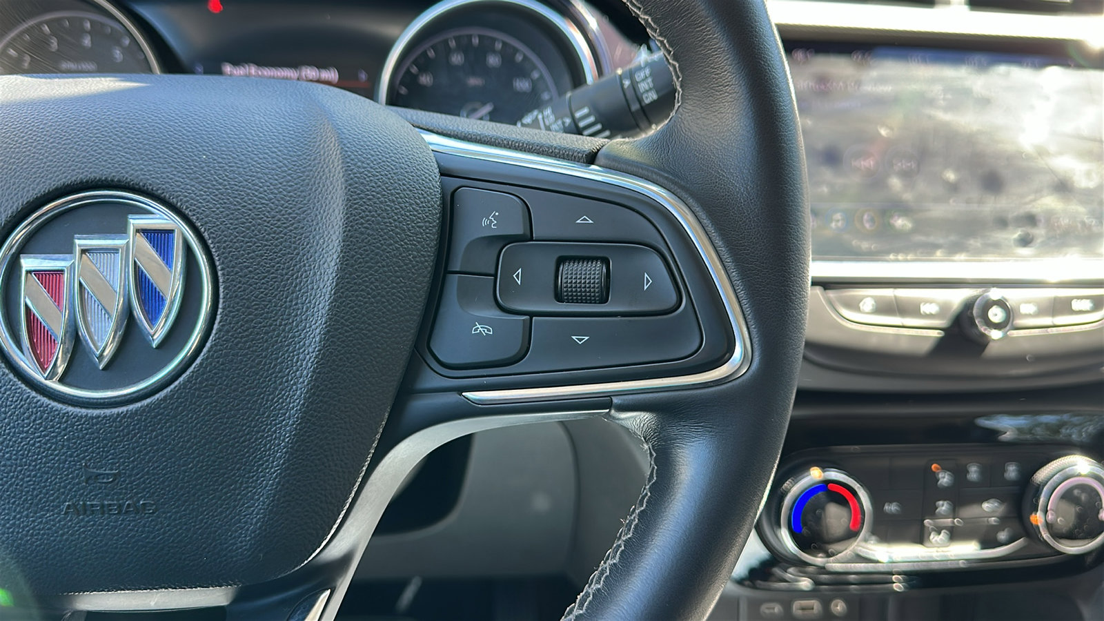 Used 2022 Buick Encore GX Preferred w/ Cold Weather Comfort Package image 16