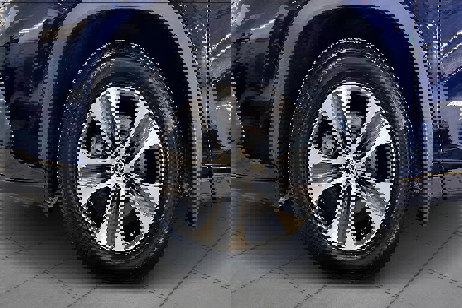 Used 2021 Toyota Highlander XLE image 11