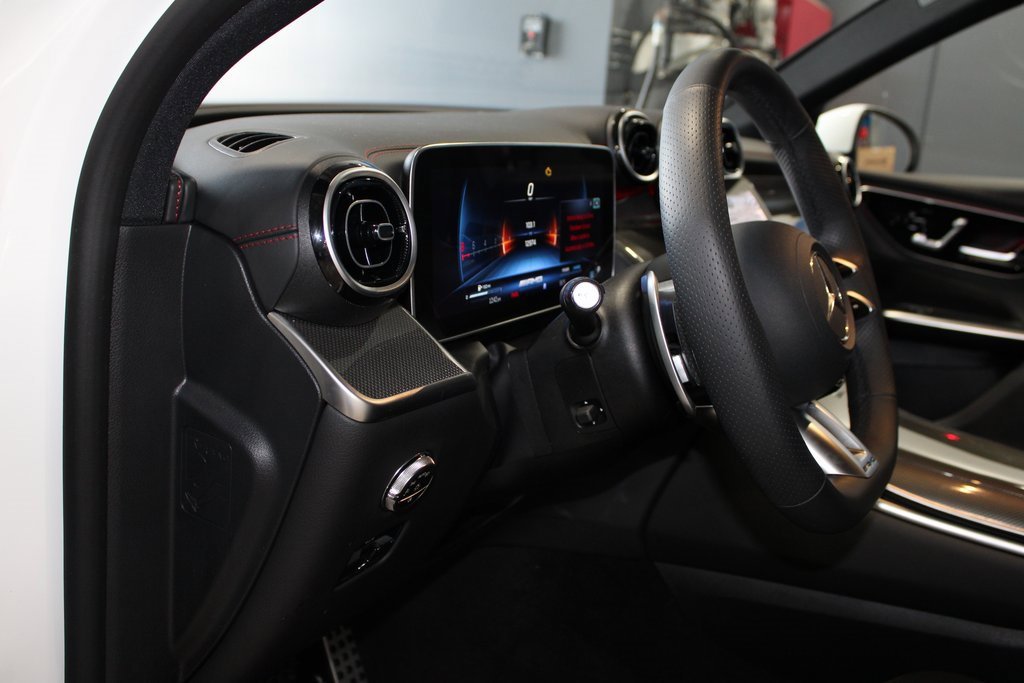 Used 2024 Mercedes-Benz GLC 43 AMG 4MATIC image 15